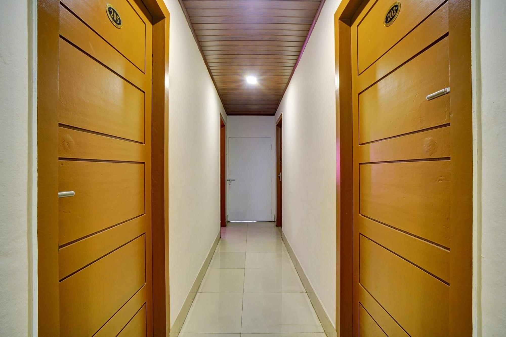 Hotel O Chiyang Hotel Angamali Ngoại thất bức ảnh